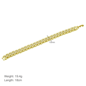 Dettaglio che mostra la larghezza di 10mm e lunghezza di 18cm del bracciale hip-hop