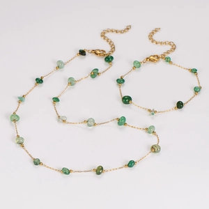 Vintage emerald green stone necklace and bracelet jewelry set in golden finish