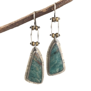 Etnische geometrische oorbellen met blauwe amazonietsteen en antieke zilveren finish