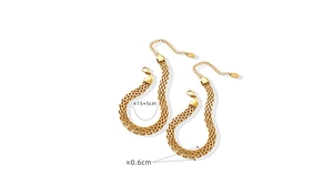 Detail eines 18K vergoldeten Mesh-Armbands mit 15+5cm Länge und K18-Gravur-Stempel