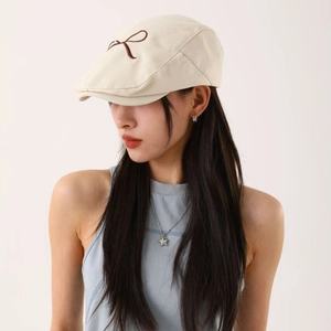 Casquette gavroche beige avec broderie nœud, béret élégant de style japonais épuré