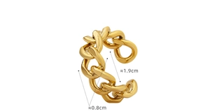 Detailed view of gold chain link ring with dimensions 1.9cm diameter and 0.8cm width