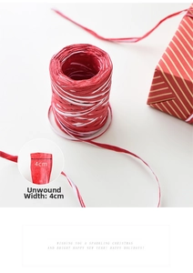 Dettaglio del nastro in carta di rafia rossa e bianca da 4cm per confezioni regalo