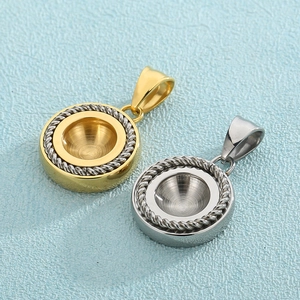 Polished gold and silver stainless steel round pendant base with twisted rope border