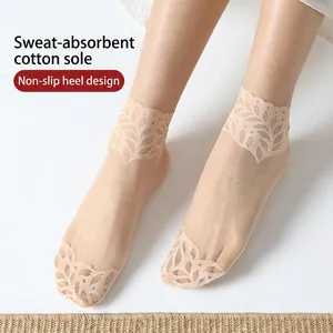 Women Cotton Sole Lace Invisible Boat Socks Breathable Mesh No Show Socks With Leaf Pattern For Summer Spring Casual