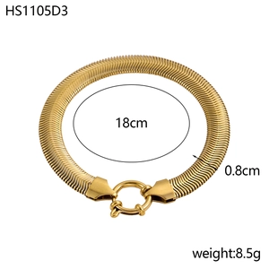 Detailed view of 18cm gold snake chain bracelet with 0.8cm spring ring clasp and weight info