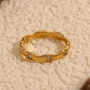 Wavy Star Ring 18K Gold Plated Stainless Steel White Zircon Inlaid Minimalist Elegant Jewelry For Women