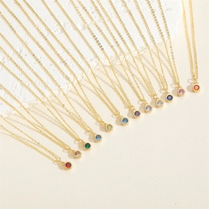 Minimalistische 14K vergoldete Halskette mit bunten runden 5mm Geburtsstein-Anhängern