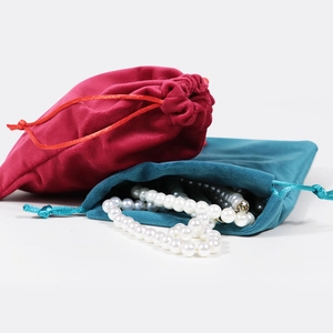 Sacchetti per gioielli in velluto con coulisse in rosa e ciano per collane e anelli