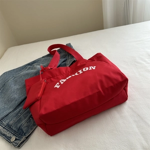 Red large capacity oxford tote bag with Fashion print and matching small pouch