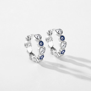 Orecchini a cerchio in argento S925 con zirconi a cuore e ciondoli a forma di occhio blu
