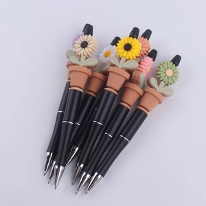Kreative Sonnenblumenstifte mit Silikon-Blumentopf und schwarzem Schaft für DIY-Basteln