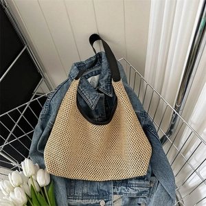 Retro woven straw tote bag for women, large capacity shoulder beach bag in beige finish
