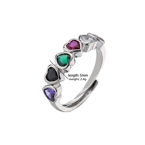 Detail view of colorful heart-shaped crystal ring with 5mm stone size and 2.4g weight