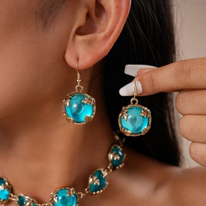 Parure collier et boucles d'oreilles vintage avec pierres rondes bleu mer pour femme
