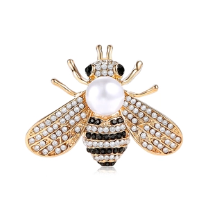 Exquisite gold bee brooch with white pearl and sparkling rhinestones for women's suits