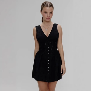 Robe Mini Femme Col En V Sans Manches Broderie Anglaise Ajourée Taille Cintrée Noir Élégant Robe De Soirée