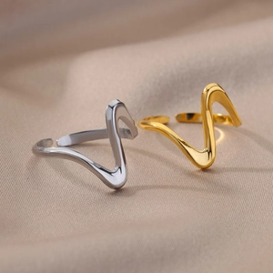 Minimalist wave-shaped stainless steel open rings in 18k gold and silver finishes