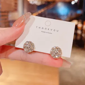 Pendientes Magnéticos de Diseño de Estilo Coreano Brillantes con Esfera de Diamantes de Imitación para Mujer Clip de Hueso de Oreja Sin Perforación Pendientes de Bola de Aleación Geométrica Joyería de Moda