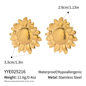 Detail showing dimensions of 33.5mm x 29.8mm for sunflower stainless steel earrings
