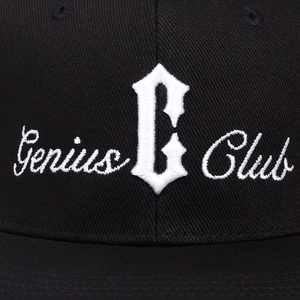 Casquette de baseball noire en coton avec broderie blanche Genius Club lettre G