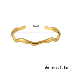 Elegant gold water ripple stainless steel open bracelet with 6cm inner diameter and 9.8g weight