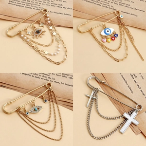 Vintage Evil Eye Brooch Pin For Women Alloy Rhinestone Artificial Pearl Tassel Chain Cross Heart Star Fashion Clothing Accessory