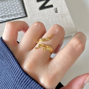 Minimalist 925 sterling silver open ring with irregular branch design in golden finish