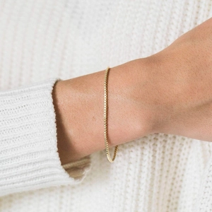 Minimalist gold plated stainless steel box chain bracelet for women everyday wear