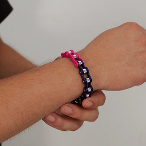 Rosa und blaues Edelstahl-Fahrradkettenarmband für Herren im industriellen Punk-Stil