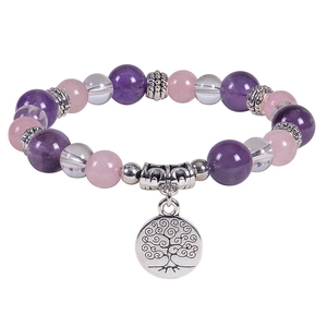 Vue détaillée des perles de yoga en pierre naturelle avec pendentif Arbre de Vie
