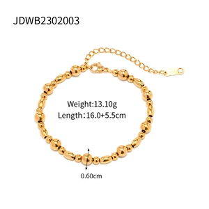 Detail shot of K18 gold-plated bead bracelet with dimensions and weight 13.10g details