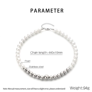 Dettagli della collana con perle bianche da 10mm e sfere in acciaio lucido con misure