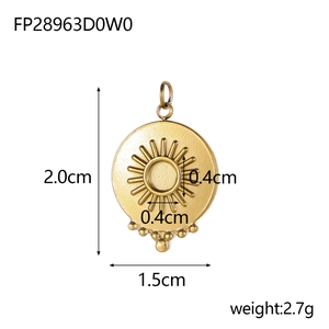 Detailed dimensions of the gold vintage sun pendant, 2.0cm height with 2.7g weight