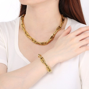 Polished 10mm golden pig nose link chain necklace and bracelet set for men and women