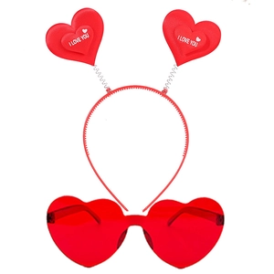 Détail du set de fête cœur rouge avec lunettes cœur et serre-tête I Love You