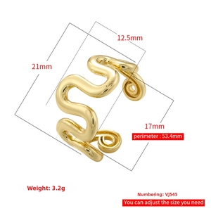 Detailed size specifications for gold teardrop ring with 17mm inner diameter and 3.2g weight
