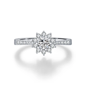 Bague halo scintillante en argent 925 avec une pierre centrale en moissanite ronde