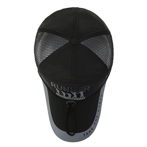 Quick-dry breathable mesh baseball cap for men with adjustable drawstring and runner logo