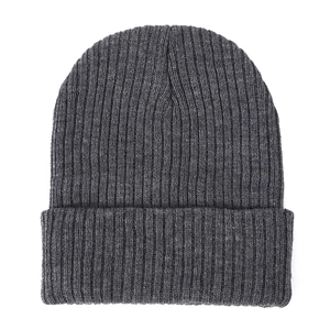 Gorro de punto acanalado gris oscuro para invierno, gorro cálido de exterior para adultos