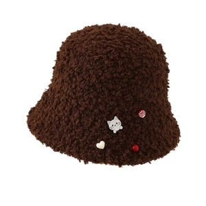 Chapeau bob mignon en peluche teddy marron foncé pour femme avec chat et cœur déco