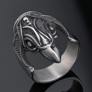 Vintage Nordic raven ring in embossed stainless steel with detailed crow head carving