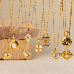 Collier Acier Inoxydable Femme Rétro Chic Cœur Trèfle Mauvais Œil Pendentif Bijoux Nacre Zircone Plaqué Or
