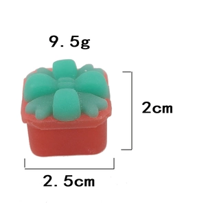 Mini gift box squishy stress toy made of TPR rubber with size and weight measurements