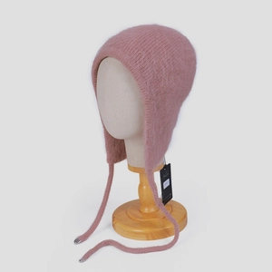 Rosa Angora-Kaninchenfell-Fliegermütze mit Ohrenklappen und Bändern für den Winter