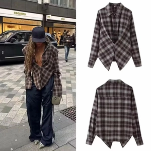 Women Plaid Long Sleeve Shirt Polyester Lapel Button Down Irregular Hem Casual Blouse Fashion Streetwear