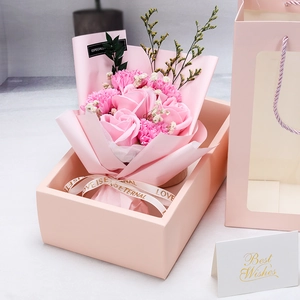 Pink soap flower gift set with roses and carnations including bag and greeting card