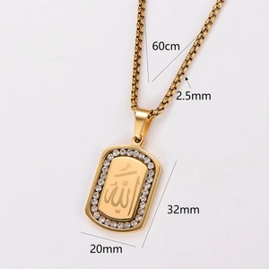 Collier pendentif carré en acier inoxydable doré 18k avec texte Allah et strass