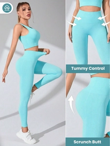 Ensemble de yoga sans couture bleu clair avec legging taille haute et brassière sport