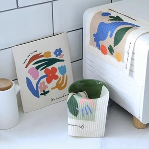 Absorbent wood pulp cellulose sponge cloths with colorful plant illustrations for kitchen